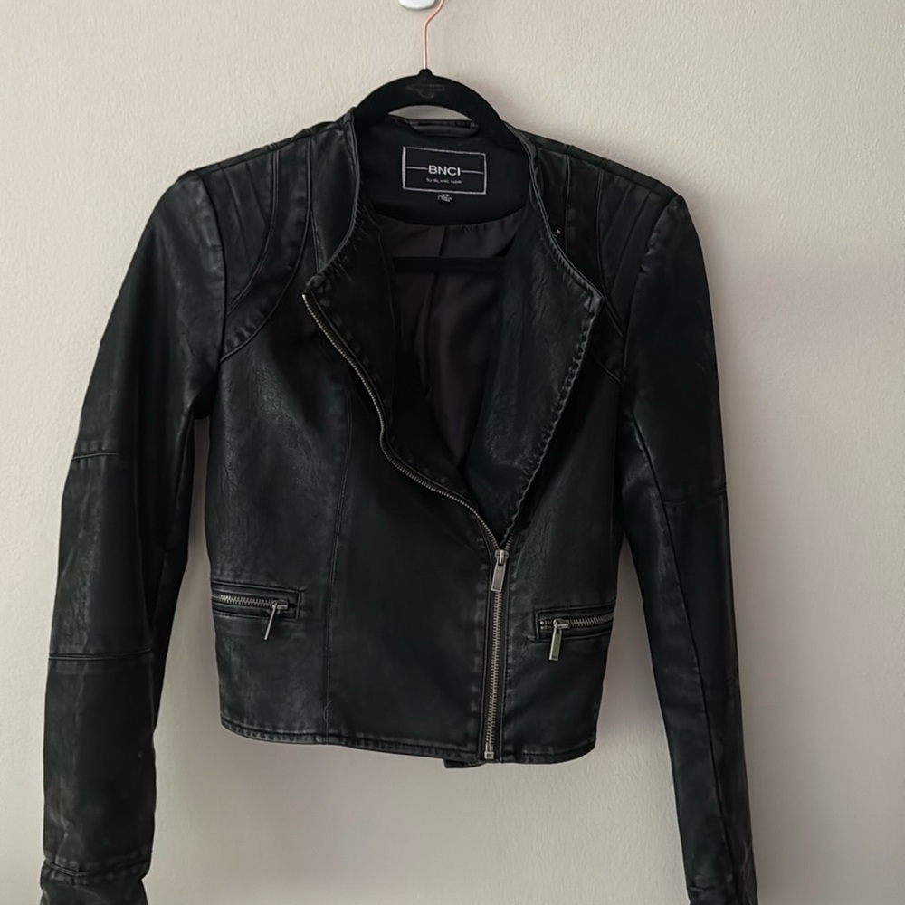 BNCI vintage black color zip up jacket size XS